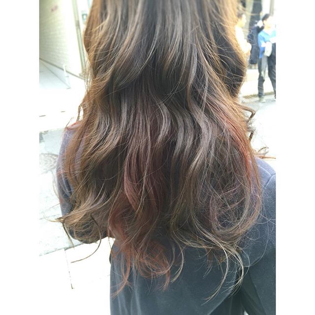 秋紅葉と共に ヘアカラーも秋色にチェンジ 素敵カラーなら下北沢の美容室rosso 下北沢の美容室セット Sete